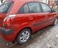 Червоний Кіа Ріо, об'ємом двигуна 1.4 л та пробігом 202 тис. км за 3999 $, фото 2 на Automoto.ua