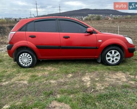 Красный Киа Рио, объемом двигателя 1.4 л и пробегом 230 тыс. км за 3900 $, фото 13 на Automoto.ua