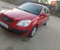 Красный Киа Рио, объемом двигателя 1.4 л и пробегом 205 тыс. км за 3700 $, фото 2 на Automoto.ua