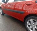Червоний Кіа Ріо, об'ємом двигуна 1.4 л та пробігом 202 тис. км за 3999 $, фото 3 на Automoto.ua