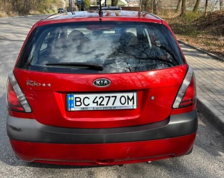 Красный Киа Рио, объемом двигателя 1.4 л и пробегом 122 тыс. км за 6100 $, фото 5 на Automoto.ua