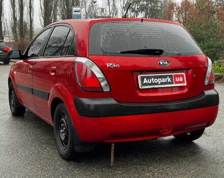 Красный Киа Рио, объемом двигателя 1.4 л и пробегом 189 тыс. км за 6490 $, фото 15 на Automoto.ua