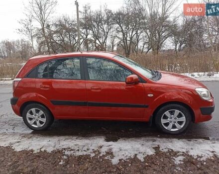 Червоний Кіа Ріо, об'ємом двигуна 1.4 л та пробігом 202 тис. км за 3999 $, фото 18 на Automoto.ua