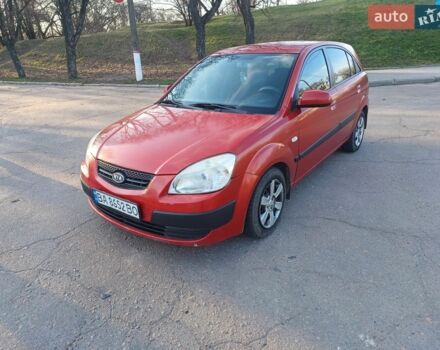 Червоний Кіа Ріо, об'ємом двигуна 1.4 л та пробігом 355 тис. км за 3300 $, фото 7 на Automoto.ua