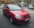 Червоний Кіа Ріо, об'ємом двигуна 1.4 л та пробігом 133 тис. км за 5700 $, фото 1 на Automoto.ua