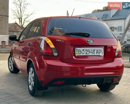 Красный Киа Рио, объемом двигателя 1.4 л и пробегом 120 тыс. км за 5450 $, фото 20 на Automoto.ua