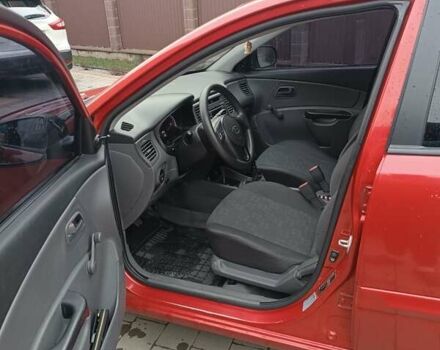Красный Киа Рио, объемом двигателя 1.4 л и пробегом 120 тыс. км за 5000 $, фото 10 на Automoto.ua