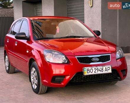 Красный Киа Рио, объемом двигателя 1.4 л и пробегом 120 тыс. км за 5450 $, фото 40 на Automoto.ua