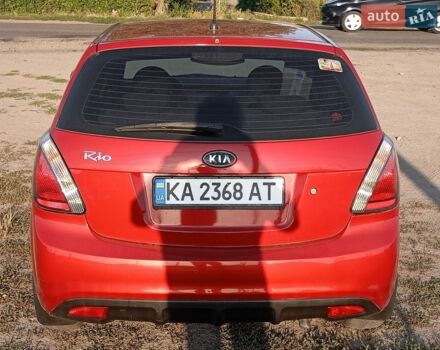 Красный Киа Рио, объемом двигателя 1.4 л и пробегом 213 тыс. км за 6000 $, фото 5 на Automoto.ua