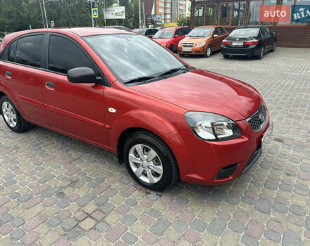 Красный Киа Рио, объемом двигателя 1.4 л и пробегом 119 тыс. км за 5777 $, фото 5 на Automoto.ua