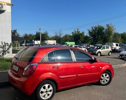 Красный Киа Рио, объемом двигателя 1.4 л и пробегом 144 тыс. км за 7200 $, фото 6 на Automoto.ua