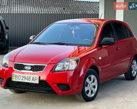 Красный Киа Рио, объемом двигателя 1.4 л и пробегом 120 тыс. км за 5450 $, фото 14 на Automoto.ua