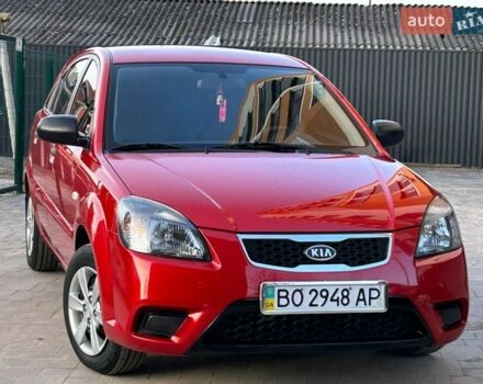 Красный Киа Рио, объемом двигателя 1.4 л и пробегом 120 тыс. км за 5450 $, фото 26 на Automoto.ua