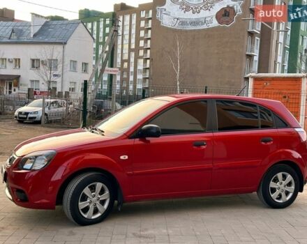 Красный Киа Рио, объемом двигателя 1.4 л и пробегом 120 тыс. км за 5450 $, фото 35 на Automoto.ua
