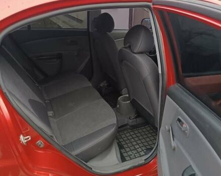 Красный Киа Рио, объемом двигателя 1.4 л и пробегом 120 тыс. км за 5000 $, фото 13 на Automoto.ua