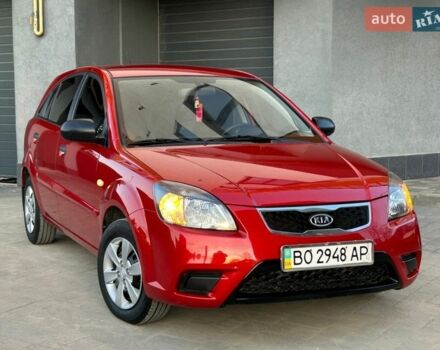 Красный Киа Рио, объемом двигателя 1.4 л и пробегом 120 тыс. км за 5450 $, фото 18 на Automoto.ua