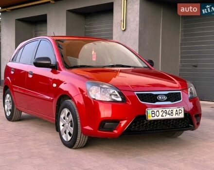 Красный Киа Рио, объемом двигателя 1.4 л и пробегом 120 тыс. км за 5450 $, фото 41 на Automoto.ua
