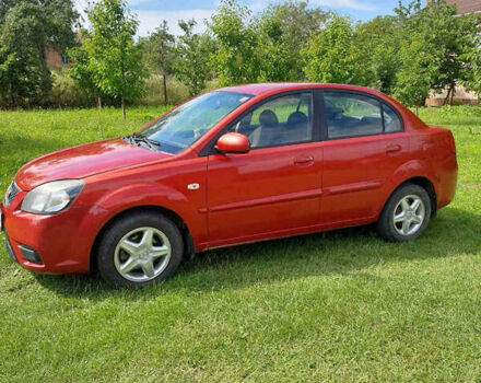Красный Киа Рио, объемом двигателя 1.4 л и пробегом 195 тыс. км за 6234 $, фото 2 на Automoto.ua