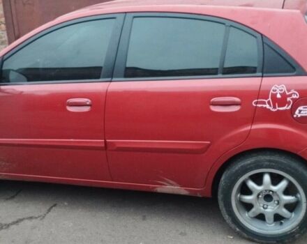 Красный Киа Рио, объемом двигателя 1.4 л и пробегом 275 тыс. км за 4655 $, фото 9 на Automoto.ua