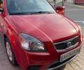 Червоний Кіа Ріо, об'ємом двигуна 1.4 л та пробігом 268 тис. км за 3700 $, фото 1 на Automoto.ua