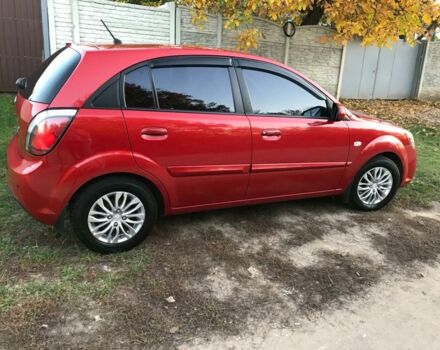 Красный Киа Рио, объемом двигателя 1.4 л и пробегом 95 тыс. км за 8000 $, фото 2 на Automoto.ua