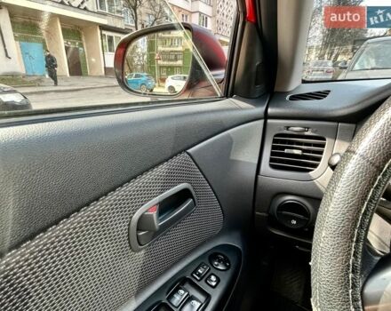 Красный Киа Рио, объемом двигателя 1.4 л и пробегом 173 тыс. км за 5500 $, фото 20 на Automoto.ua