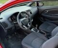 Красный Киа Рио, объемом двигателя 1.1 л и пробегом 250 тыс. км за 6032 $, фото 4 на Automoto.ua