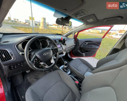 Киа Рио 2012 в Львове на Automoto.ua Красный Киа Рио, объемом двигателя 1.1 л и пробегом 203 тыс. км за 6200 $, фото 12 на Automoto.ua