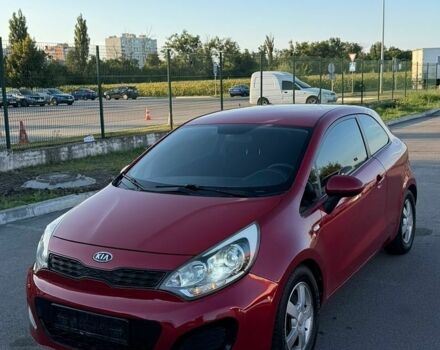 Красный Киа Рио, объемом двигателя 1.12 л и пробегом 260 тыс. км за 6500 $, фото 1 на Automoto.ua