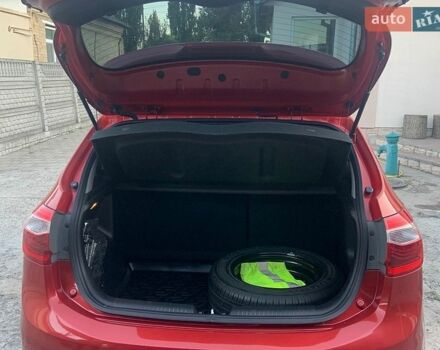Красный Киа Рио, объемом двигателя 1.4 л и пробегом 123 тыс. км за 8300 $, фото 14 на Automoto.ua