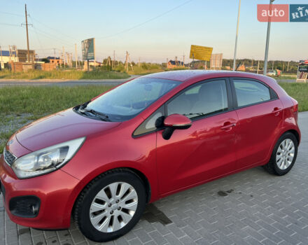 Красный Киа Рио, объемом двигателя 1.1 л и пробегом 203 тыс. км за 6000 $, фото 4 на Automoto.ua