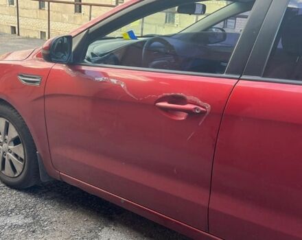 Червоний Кіа Ріо, об'ємом двигуна 1.59 л та пробігом 272 тис. км за 5800 $, фото 3 на Automoto.ua