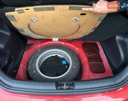 Красный Киа Рио, объемом двигателя 1.59 л и пробегом 103 тыс. км за 7129 $, фото 3 на Automoto.ua