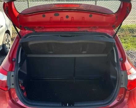 Красный Киа Рио, объемом двигателя 1.6 л и пробегом 103 тыс. км за 7100 $, фото 5 на Automoto.ua