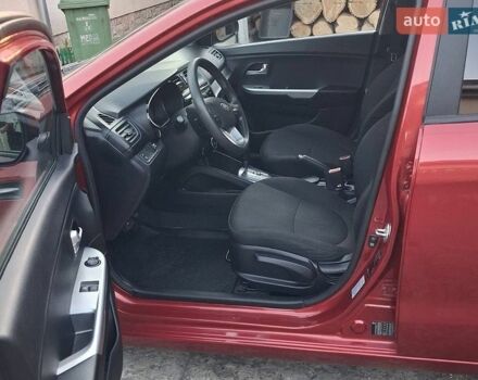 Красный Киа Рио, объемом двигателя 1.4 л и пробегом 123 тыс. км за 8300 $, фото 3 на Automoto.ua