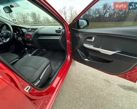 Червоний Кіа Ріо, об'ємом двигуна 1.59 л та пробігом 137 тис. км за 7500 $, фото 31 на Automoto.ua