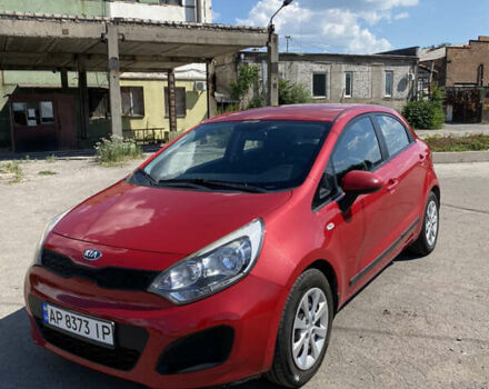 Червоний Кіа Ріо, об'ємом двигуна 1.12 л та пробігом 188 тис. км за 6400 $, фото 7 на Automoto.ua