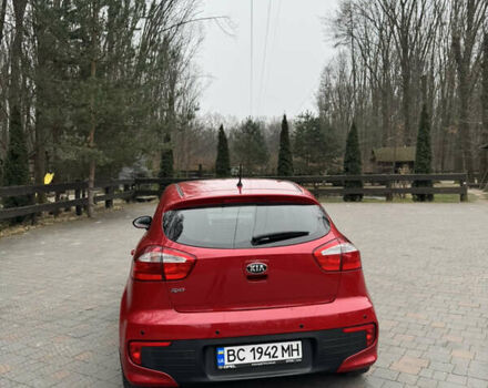 Красный Киа Рио, объемом двигателя 1.4 л и пробегом 100 тыс. км за 7700 $, фото 5 на Automoto.ua