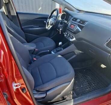 Червоний Кіа Ріо, об'ємом двигуна 1.4 л та пробігом 104 тис. км за 9500 $, фото 7 на Automoto.ua