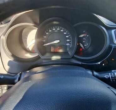 Червоний Кіа Ріо, об'ємом двигуна 1.4 л та пробігом 104 тис. км за 9500 $, фото 13 на Automoto.ua