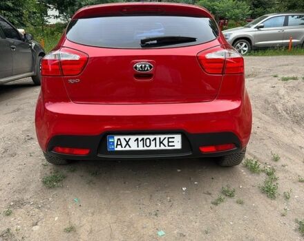 Червоний Кіа Ріо, об'ємом двигуна 1.4 л та пробігом 185 тис. км за 10000 $, фото 4 на Automoto.ua