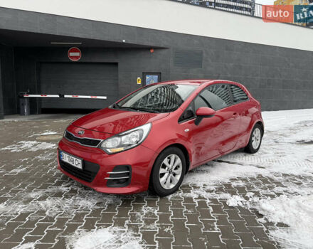 Червоний Кіа Ріо, об'ємом двигуна 1.4 л та пробігом 77 тис. км за 9900 $, фото 1 на Automoto.ua