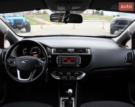 Красный Киа Рио, объемом двигателя 1.4 л и пробегом 77 тыс. км за 12000 $, фото 9 на Automoto.ua