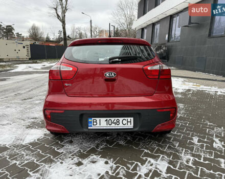 Червоний Кіа Ріо, об'ємом двигуна 1.4 л та пробігом 77 тис. км за 9900 $, фото 4 на Automoto.ua