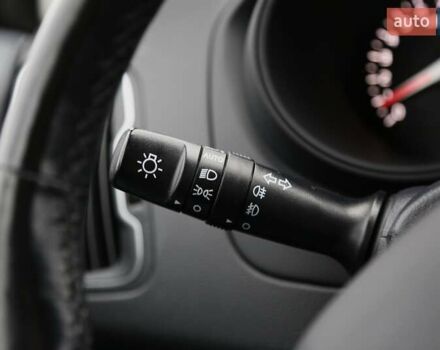 Красный Киа Рио, объемом двигателя 1.4 л и пробегом 77 тыс. км за 12000 $, фото 19 на Automoto.ua