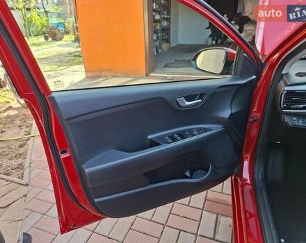 Красный Киа Рио, объемом двигателя 1.4 л и пробегом 24 тыс. км за 12400 $, фото 6 на Automoto.ua