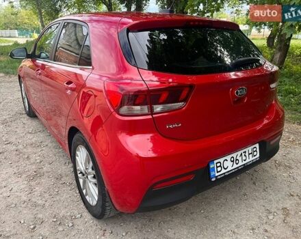 Красный Киа Рио, объемом двигателя 1.37 л и пробегом 83 тыс. км за 13000 $, фото 3 на Automoto.ua
