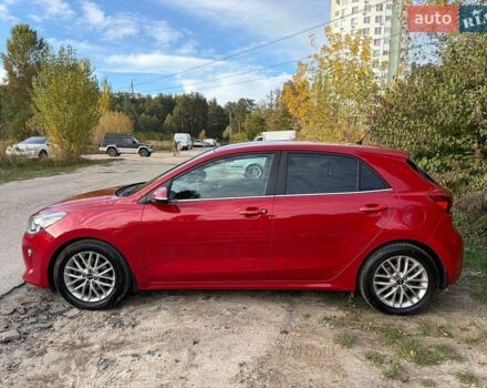 Красный Киа Рио, объемом двигателя 1.37 л и пробегом 100 тыс. км за 14500 $, фото 2 на Automoto.ua