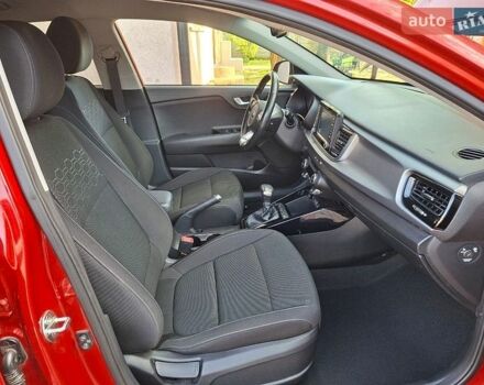 Красный Киа Рио, объемом двигателя 1.4 л и пробегом 24 тыс. км за 12400 $, фото 11 на Automoto.ua