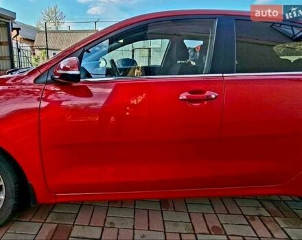Красный Киа Рио, объемом двигателя 1.4 л и пробегом 24 тыс. км за 12400 $, фото 5 на Automoto.ua